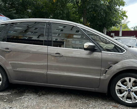 Форд С-Макс 2013 в Николаеве на Automoto.ua Серый Форд С-Макс, объемом двигателя 2 л и пробегом 203 тыс. км за 9500 $, фото 3 на Automoto.ua