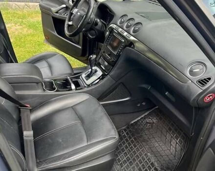 Серый Форд С-Макс, объемом двигателя 2 л и пробегом 256 тыс. км за 11800 $, фото 17 на Automoto.ua