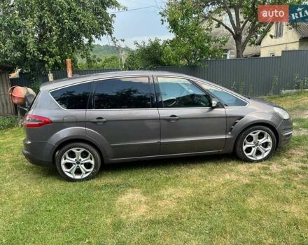 Серый Форд С-Макс, объемом двигателя 2 л и пробегом 256 тыс. км за 11800 $, фото 5 на Automoto.ua