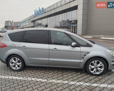 Серый Форд С-Макс, объемом двигателя 2 л и пробегом 207 тыс. км за 10490 $, фото 6 на Automoto.ua