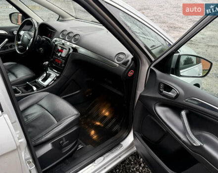 Серый Форд С-Макс, объемом двигателя 2 л и пробегом 254 тыс. км за 8899 $, фото 27 на Automoto.ua