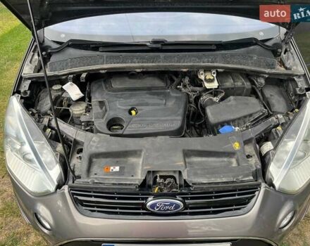 Серый Форд С-Макс, объемом двигателя 2 л и пробегом 256 тыс. км за 11800 $, фото 14 на Automoto.ua