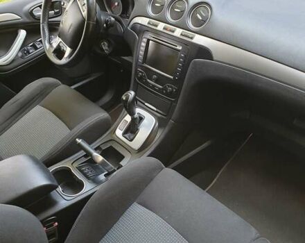 Серый Форд С-Макс, объемом двигателя 2 л и пробегом 312 тыс. км за 8199 $, фото 17 на Automoto.ua