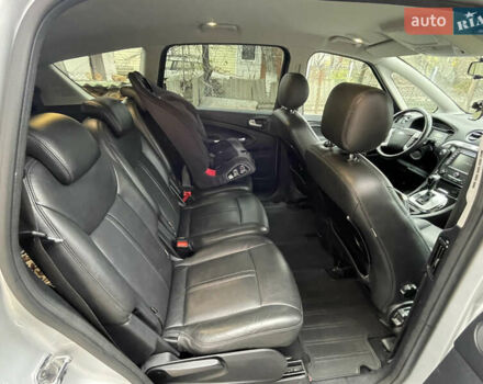 Серый Форд С-Макс, объемом двигателя 2 л и пробегом 219 тыс. км за 12500 $, фото 7 на Automoto.ua