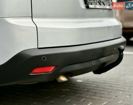 Серый Форд С-Макс, объемом двигателя 2 л и пробегом 330 тыс. км за 11450 $, фото 20 на Automoto.ua