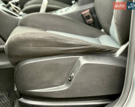 Серый Форд С-Макс, объемом двигателя 2 л и пробегом 330 тыс. км за 11450 $, фото 26 на Automoto.ua