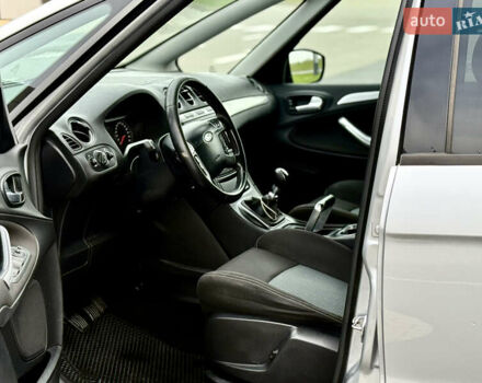 Серый Форд С-Макс, объемом двигателя 2 л и пробегом 330 тыс. км за 11450 $, фото 25 на Automoto.ua