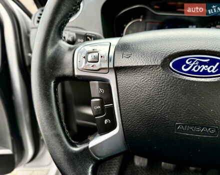 Серый Форд С-Макс, объемом двигателя 2 л и пробегом 330 тыс. км за 11450 $, фото 29 на Automoto.ua