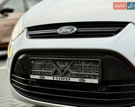 Серый Форд С-Макс, объемом двигателя 2 л и пробегом 330 тыс. км за 11450 $, фото 5 на Automoto.ua