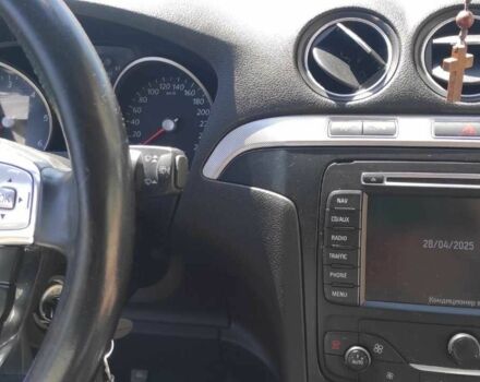 Сірий Форд С-Макс, об'ємом двигуна 1.6 л та пробігом 260 тис. км за 10500 $, фото 6 на Automoto.ua