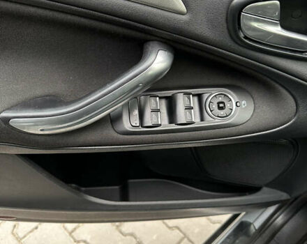 Сірий Форд С-Макс, об'ємом двигуна 2 л та пробігом 296 тис. км за 9500 $, фото 30 на Automoto.ua