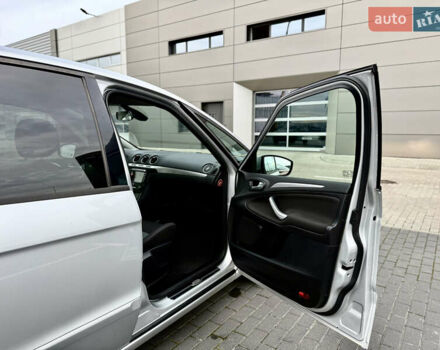 Серый Форд С-Макс, объемом двигателя 2 л и пробегом 330 тыс. км за 11450 $, фото 47 на Automoto.ua