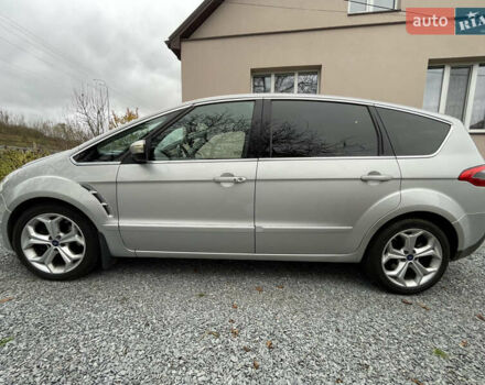 Серый Форд С-Макс, объемом двигателя 2 л и пробегом 219 тыс. км за 12500 $, фото 1 на Automoto.ua