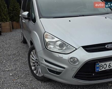 Серый Форд С-Макс, объемом двигателя 2 л и пробегом 163 тыс. км за 8999 $, фото 6 на Automoto.ua