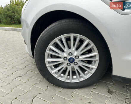 Серый Форд С-Макс, объемом двигателя 2 л и пробегом 199 тыс. км за 12500 $, фото 18 на Automoto.ua