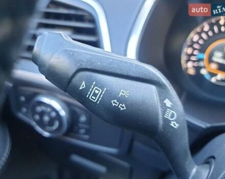 Серый Форд С-Макс, объемом двигателя 2 л и пробегом 295 тыс. км за 11800 $, фото 11 на Automoto.ua