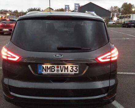 Серый Форд С-Макс, объемом двигателя 1.5 л и пробегом 97 тыс. км за 14900 $, фото 3 на Automoto.ua