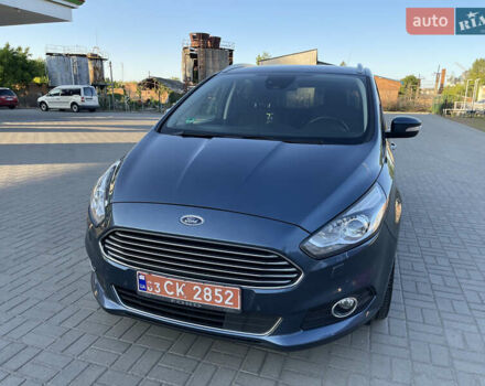 Сірий Форд С-Макс, об'ємом двигуна 2 л та пробігом 263 тис. км за 16800 $, фото 2 на Automoto.ua