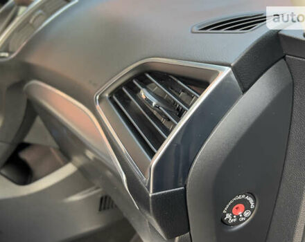 Сірий Форд С-Макс, об'ємом двигуна 2 л та пробігом 273 тис. км за 16999 $, фото 96 на Automoto.ua