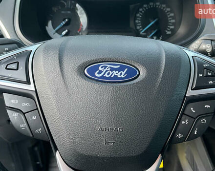 Серый Форд С-Макс, объемом двигателя 2 л и пробегом 158 тыс. км за 15000 $, фото 11 на Automoto.ua
