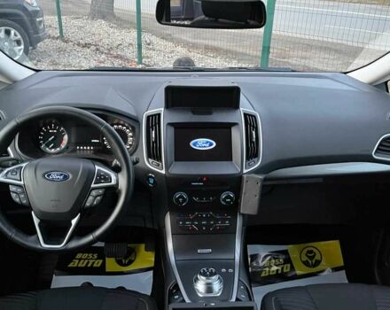 Серый Форд С-Макс, объемом двигателя 2 л и пробегом 158 тыс. км за 15000 $, фото 9 на Automoto.ua