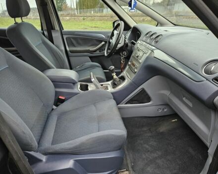 Серый Форд С-Макс, объемом двигателя 1.8 л и пробегом 346 тыс. км за 2400 $, фото 9 на Automoto.ua