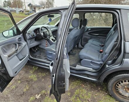 Серый Форд С-Макс, объемом двигателя 1.8 л и пробегом 346 тыс. км за 2400 $, фото 7 на Automoto.ua