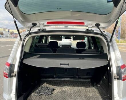 Серый Форд С-Макс, объемом двигателя 2 л и пробегом 175 тыс. км за 9000 $, фото 6 на Automoto.ua