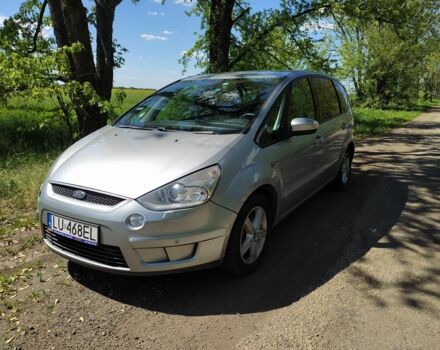 Сірий Форд С-Макс, об'ємом двигуна 2 л та пробігом 316 тис. км за 4450 $, фото 1 на Automoto.ua