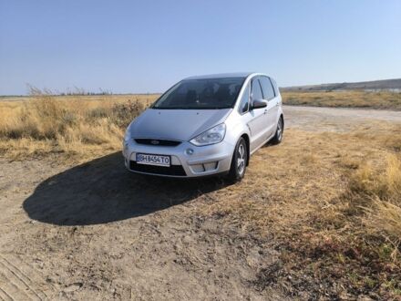 Форд С-Макс 2006 в Южное на Automoto.ua Серый Форд С-Макс, объемом двигателя 2 л и пробегом 264 тыс. км за 7200 $, фото 1 на Automoto.ua