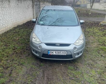 Серый Форд С-Макс, объемом двигателя 1.8 л и пробегом 220 тыс. км за 6600 $, фото 1 на Automoto.ua