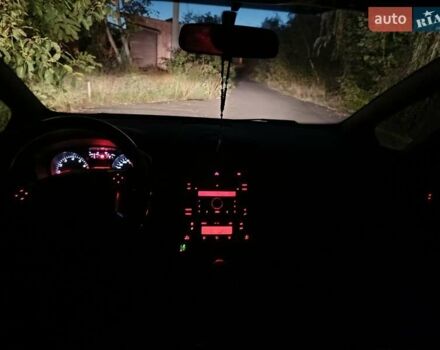 Серый Форд С-Макс, объемом двигателя 2 л и пробегом 257 тыс. км за 5800 $, фото 1 на Automoto.ua