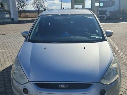 Серый Форд С-Макс, объемом двигателя 2 л и пробегом 232 тыс. км за 6500 $, фото 1 на Automoto.ua