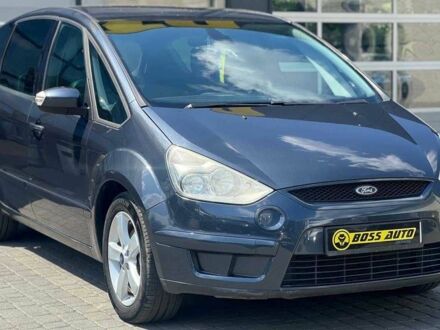 Форд С-Макс 2006 в Ивано-Франковске на Automoto.ua Серый Форд С-Макс, объемом двигателя 1.8 л и пробегом 237 тыс. км за 6500 $, фото 1 на Automoto.ua