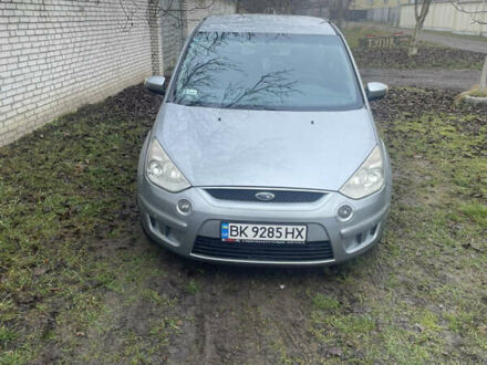 Серый Форд С-Макс, объемом двигателя 1.8 л и пробегом 220 тыс. км за 6600 $, фото 1 на Automoto.ua