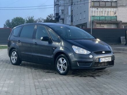 Сірий Форд С-Макс, об'ємом двигуна 1.8 л та пробігом 400 тис. км за 4472 $, фото 1 на Automoto.ua