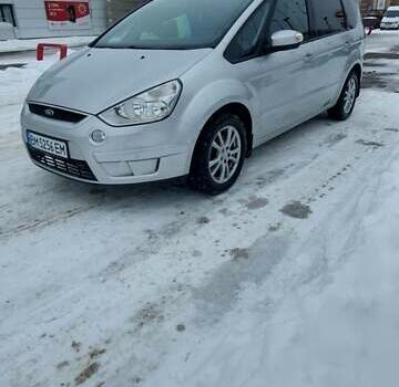 Серый Форд С-Макс, объемом двигателя 1.8 л и пробегом 276 тыс. км за 6800 $, фото 1 на Automoto.ua