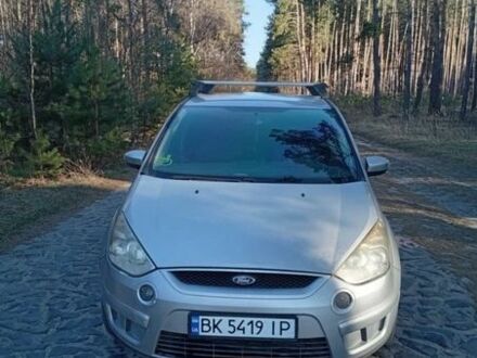 Сірий Форд С-Макс, об'ємом двигуна 2 л та пробігом 398 тис. км за 6200 $, фото 1 на Automoto.ua