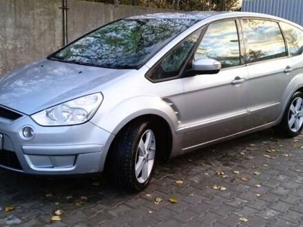 Форд С-Макс 2007 в Костополе на Automoto.ua Серый Форд С-Макс, объемом двигателя 2 л и пробегом 320 тыс. км за 5300 $, фото 1 на Automoto.ua