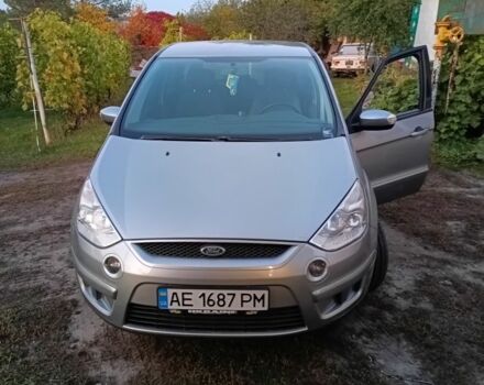 Сірий Форд С-Макс, об'ємом двигуна 2 л та пробігом 306 тис. км за 5996 $, фото 1 на Automoto.ua