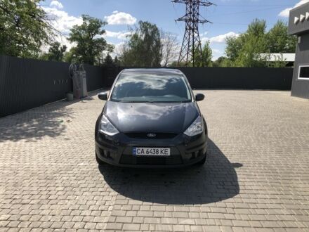 Форд С-Макс 2007 в Шполе на Automoto.ua Серый Форд С-Макс, объемом двигателя 2 л и пробегом 269 тыс. км за 6750 $, фото 1 на Automoto.ua