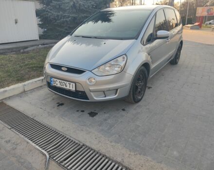 Форд С-Макс 2007 у Львові на Automoto.ua Сірий Форд С-Макс, об'ємом двигуна 1.8 л та пробігом 306 тис. км за 4800 $, фото 1 на Automoto.ua