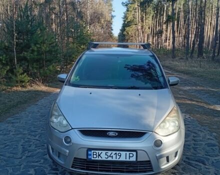 Сірий Форд С-Макс, об'ємом двигуна 2 л та пробігом 398 тис. км за 6200 $, фото 1 на Automoto.ua