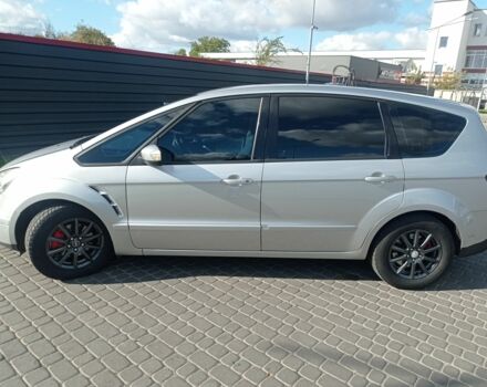 Серый Форд С-Макс, объемом двигателя 1.8 л и пробегом 281 тыс. км за 6500 $, фото 1 на Automoto.ua