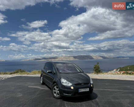 Серый Форд С-Макс, объемом двигателя 1.8 л и пробегом 265 тыс. км за 6999 $, фото 1 на Automoto.ua