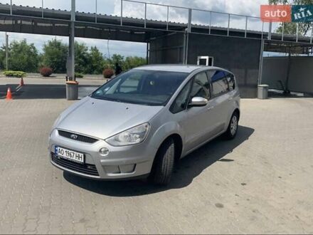 Форд С-Макс 2008 в Мукачеве на Automoto.ua Серый Форд С-Макс, объемом двигателя 2 л и пробегом 388 тыс. км за 5900 $, фото 1 на Automoto.ua