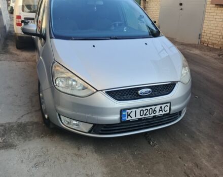 Серый Форд С-Макс, объемом двигателя 2 л и пробегом 360 тыс. км за 6200 $, фото 1 на Automoto.ua