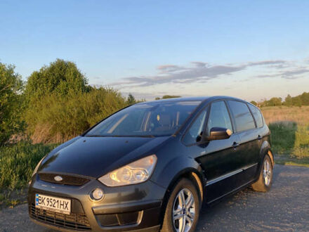 Форд С-Макс 2008 в Радивилове на Automoto.ua Серый Форд С-Макс, объемом двигателя 2.2 л и пробегом 258 тыс. км за 6000 $, фото 1 на Automoto.ua