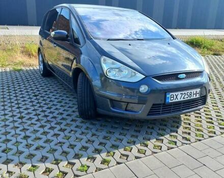 Сірий Форд С-Макс, об'ємом двигуна 1.8 л та пробігом 259 тис. км за 7800 $, фото 1 на Automoto.ua