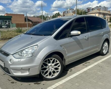 Сірий Форд С-Макс, об'ємом двигуна 2 л та пробігом 274 тис. км за 6710 $, фото 1 на Automoto.ua